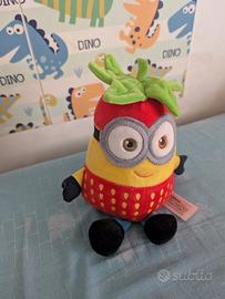 peluche Minion fragola 