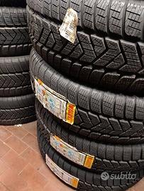 4 Pirelli invernali 225/65 R17 106H