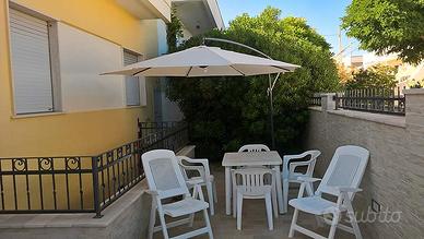 04-18/7 e 1-15/8 VILLETTE FRONTESPIAGGIA PESCOLUSE