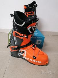 Scarponi da sci alpinismo ‘Scarpa Maestrale’