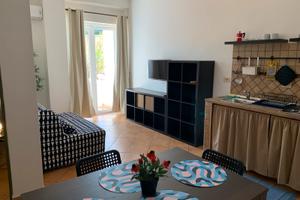 MINI APPARTAMENTO – ZONA ISOLA