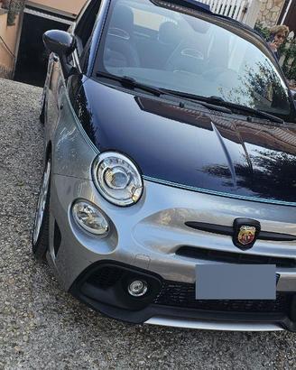 Splendida Abarth 695 1.4 T-Jet Rivale 180cv