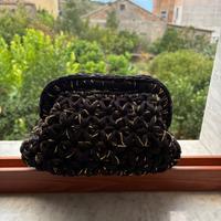 clutch bag oro e nero