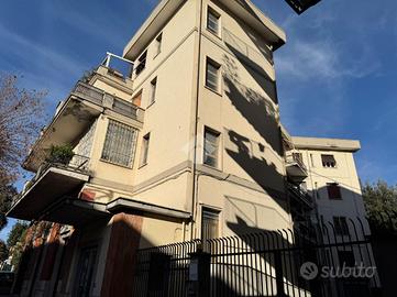 3 LOCALI A COLLEFERRO