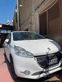 Peugeot 208 1.2 VTi Active (2013) - MOTORE FUSO