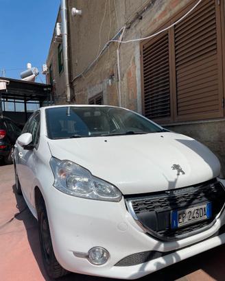 Peugeot 208 1.2 VTi Active (2013) - MOTORE FUSO