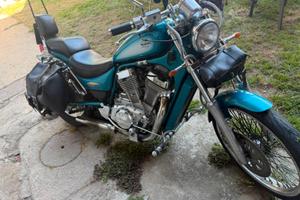 Suzuki intruder 800