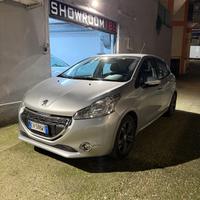 Peugeot 208 PureTech 82 5 porte Allure