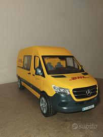 furgone dhl bruder 