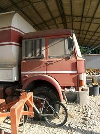 IVECO OM 190/35 con cisterna ARPO