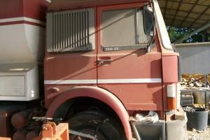 IVECO OM 190/35 con cisterna ARPO