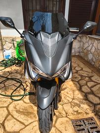 Yamaha t max 530