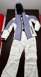 Giacca e pantaloni per la neve