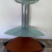 Porta tv moderno con ruote. Marca CATTELAN.