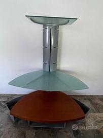 Porta tv moderno con ruote. Marca CATTELAN.