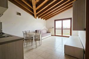 2 LOCALI A BAGNOLO SAN VITO