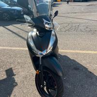 Honda SH 300 i Sport