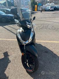 Honda SH 300 i Sport
