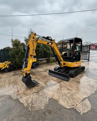 E165 Mini escavatore 30 q Caterpillar 303E
