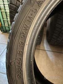 Gomme M+S 235/40 R19 96W
