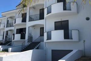 Villa di 350 m² con più di 5 locali e box auto dop
