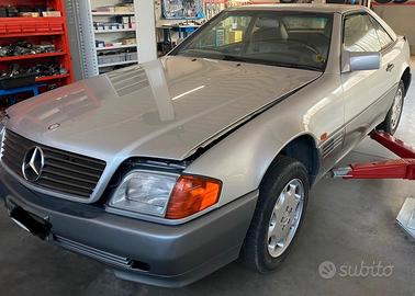 Mercedes SL R129 3.0 24 valvole per ricambi (2a)