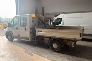 Fiat Ducato doppia cabina con gru Effer