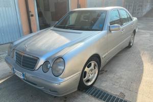 Mercedes-Benz E-Class E 240 V6 Avantgarde benz/GPL