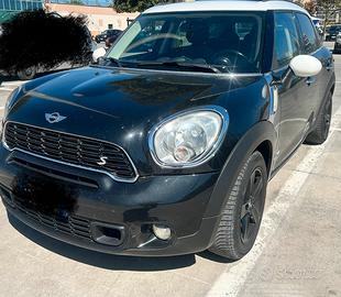 Mini Countryman 2.0 Diesel ALL4 Automatica – Top