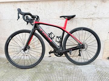 Trek domane +  LT  ebike corsa Fazua