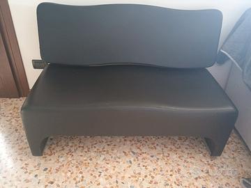 divanetto negozio 