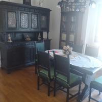 camera da pranzo in legno massiccio del 900