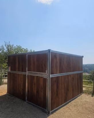 Cavallo, box per cavalli