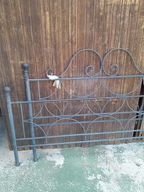 Letto matrimoniale in ferro battuto