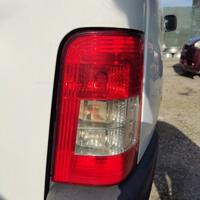 Fanale posteriore destro PEUGEOT RANCH del 2007