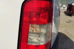 Fanale posteriore destro PEUGEOT RANCH del 2007