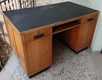 Scrivania - Scrittoio da restaurare