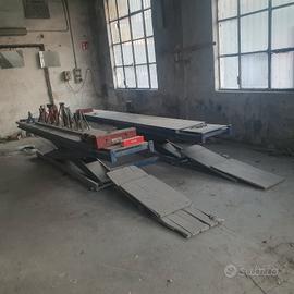 ATTREZZATURA PER OFFICINA CARROZZERIA