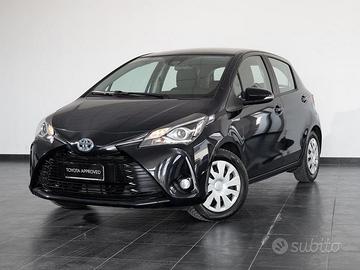 Toyota Yaris 1.5 Hybrid 5 porte Cool