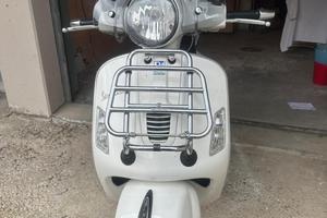 Vespa 300 GT