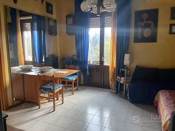 TRILOCALE ULTIMO PIANO