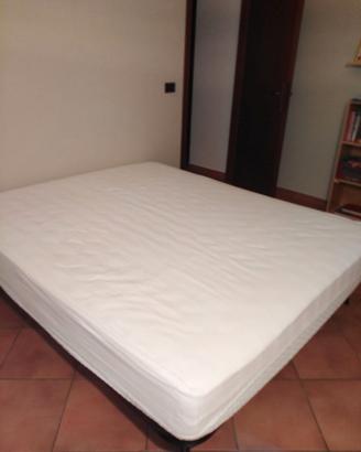 Letto matrimoniale