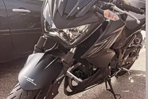 Moto kawasaki Z300