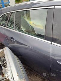 Porta posteriore dx OPEL INSIGNIA del 2011