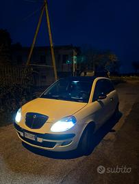 Lancia Y
