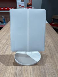 Specchio per il trucco e pulizia viso