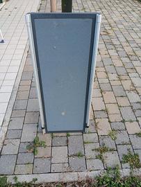 Pedana per aiutare il cane a salire in auto