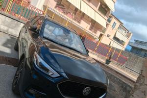 Automobile monovolume