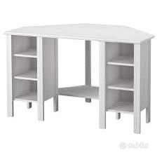 Scrivania Brusali Ikea angolare