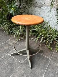 Sgabello vintage regolabile in altezza